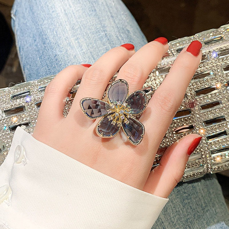 Boots and Daisies Ring - One Size Fits Your Style