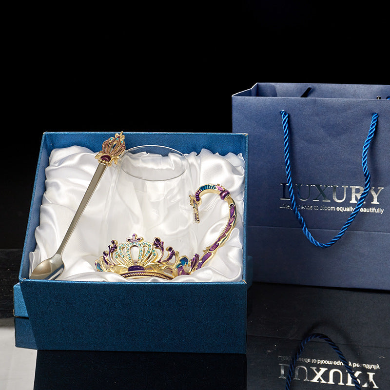 Gilded & Gorgeous - Crystal Tea Cup with Gold Accents