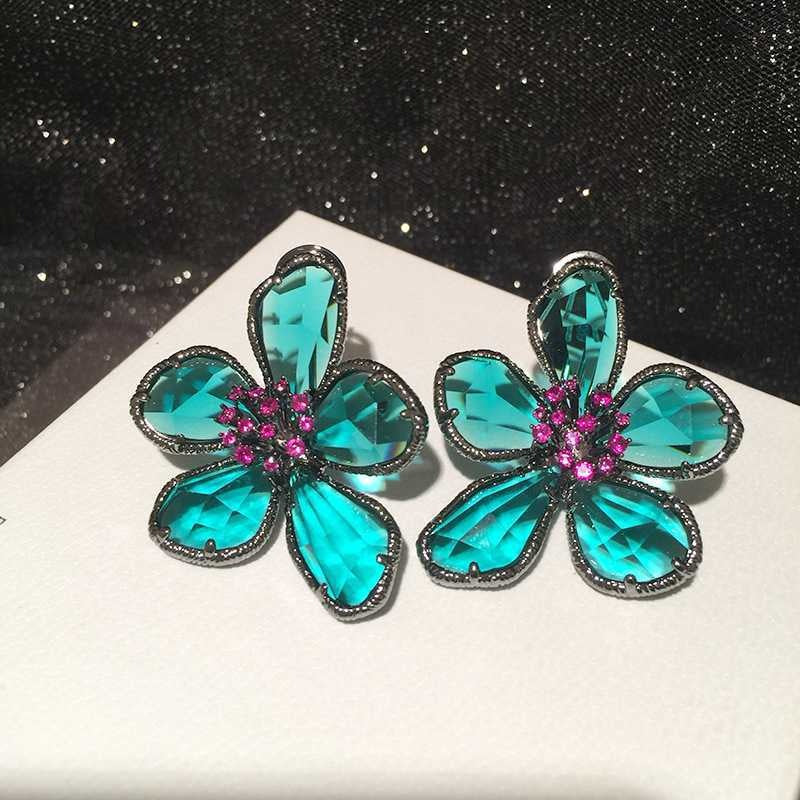 Creekside Spring Flowers - Vintage Gem Earrings & Brooch Set