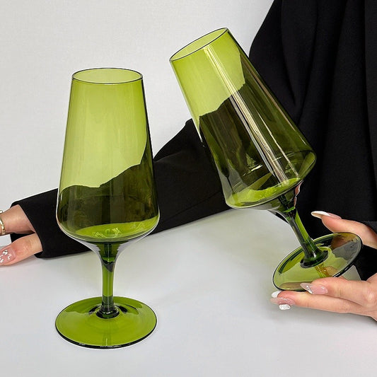 Vintage Elegance Garden Wine Glass - Unique Find