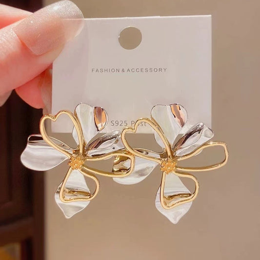 Metal Cold Wind Flower Earrings Female Personality Earrings